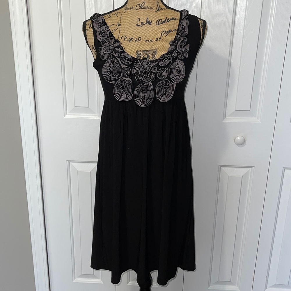 Nic & Dom Black Sleeveless Dress with Raised Floral Detail
